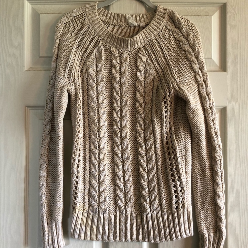 Gap sweater